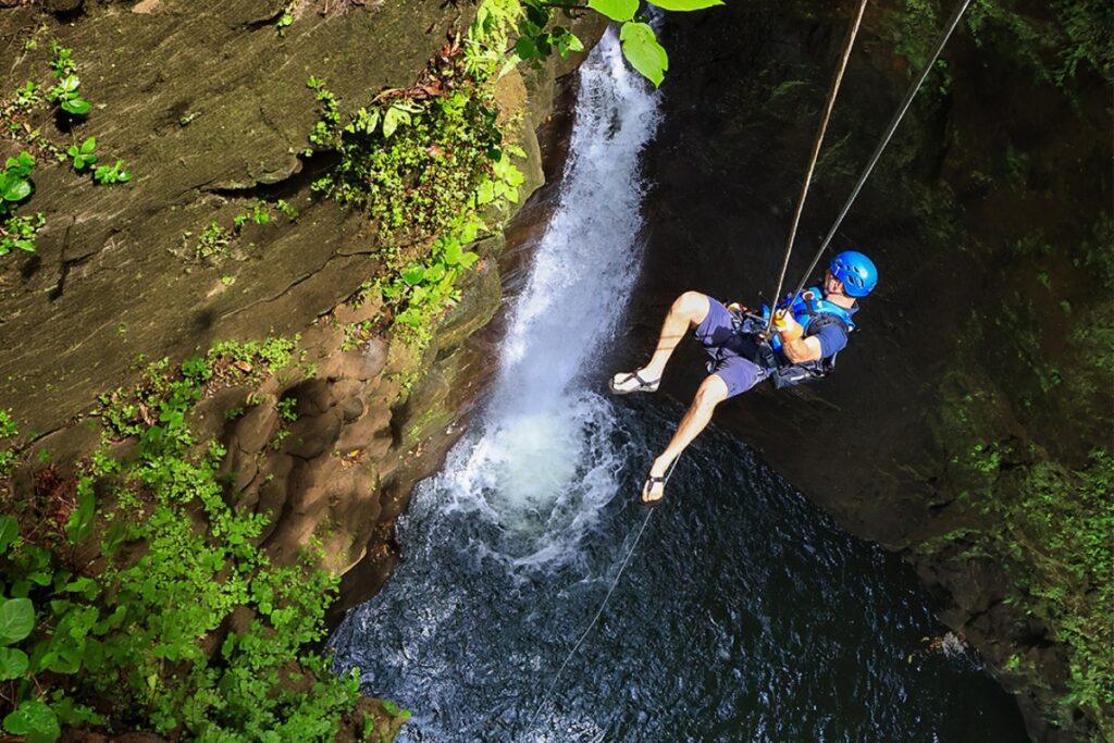 waterfall rappelling rainforest falls costa rica
